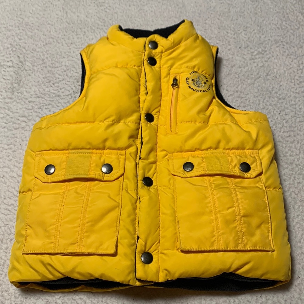 Baby Gap Boys Thick Reversible Vest, GUC, Size 4